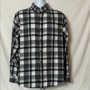 Land’s End Men’s Size Medium Gray Black White Plaid Flannel Button Front Shirt